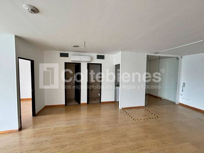 Edificio en venta en Belén, Medellín, 1368 m² · foto 8 de 15
