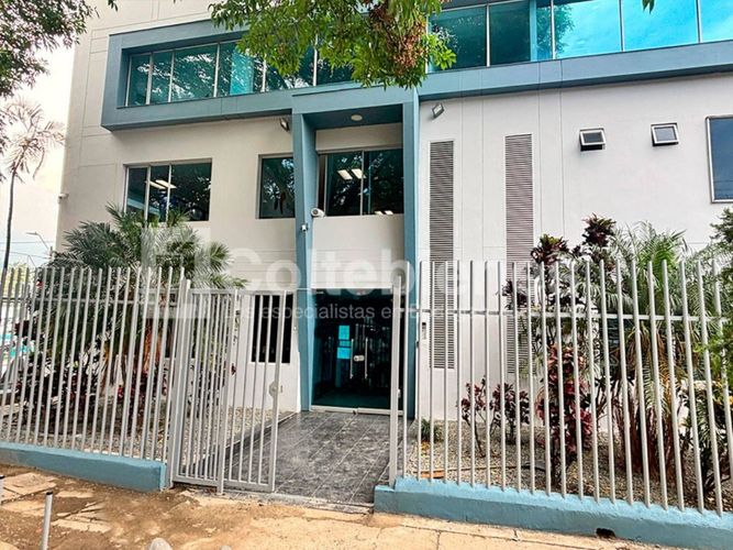 Edificio en venta en Belén, Medellín, 1368 m² · foto 14 de 15