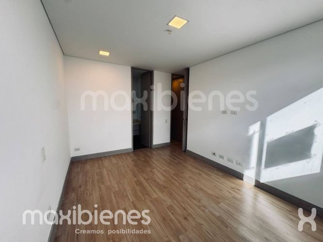 Apartamento de 3 alcobas en arriendo en La Florida, Medellín, 152 m² · foto 13 de 24