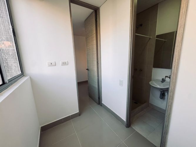 Apartamento de 3 alcobas en arriendo en La Florida, Medellín, 152 m² · foto 18 de 24