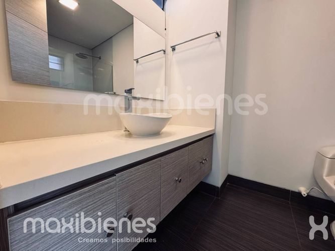 Apartamento de 3 alcobas en arriendo en La Florida, Medellín, 152 m² · foto 20 de 24