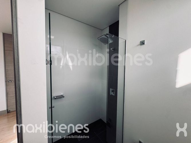 Apartamento de 3 alcobas en arriendo en La Florida, Medellín, 152 m² · foto 24 de 24