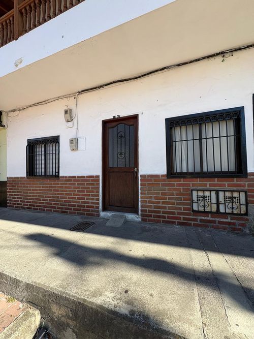 Casa de 3 alcobas en venta en La Ceja, 140 m² · foto 2 de 21