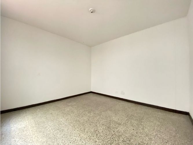 Apartamento de 7 alcobas en arriendo en Santa Mónica, Medellín, 38 m² · foto 5 de 24