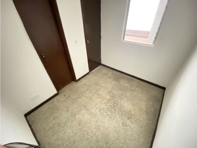 Apartamento de 7 alcobas en arriendo en Santa Mónica, Medellín, 38 m² · foto 12 de 24