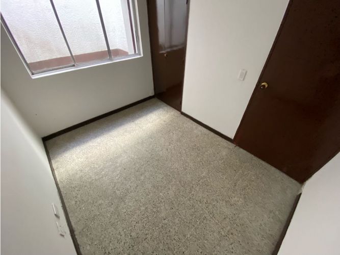 Apartamento de 7 alcobas en arriendo en Santa Mónica, Medellín, 38 m² · foto 17 de 24