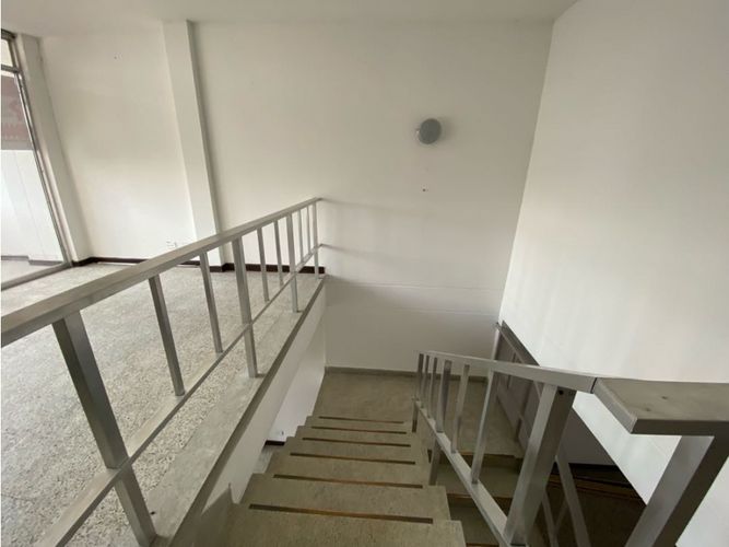 Apartamento de 7 alcobas en arriendo en Santa Mónica, Medellín, 38 m² · foto 18 de 24