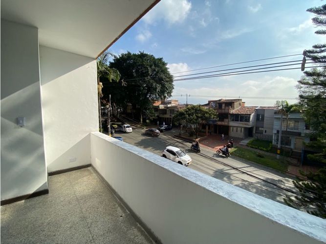 Apartamento de 7 alcobas en arriendo en Santa Mónica, Medellín, 38 m² · foto 19 de 24
