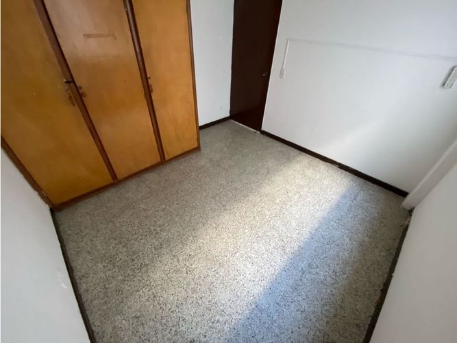Apartamento de 7 alcobas en arriendo en Santa Mónica, Medellín, 38 m² · foto 22 de 24