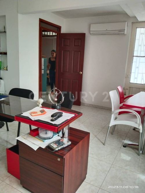 Casa de 4 alcobas en venta en Villa Humberto, Villavicencio, 228 m² · foto 6 de 17
