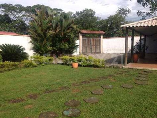 Casa de 3 alcobas en venta en Cairo Bajo, Villavicencio, 212 m² · foto 15 de 16