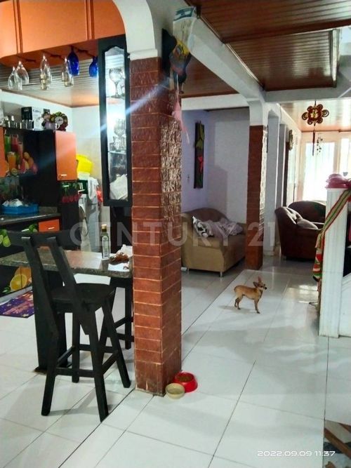 Casa de 6 alcobas en venta en Aranjuez Et I, Villavicencio, 259 m² · foto 2 de 21