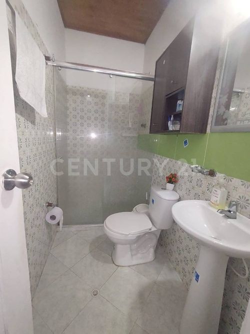 Casa de 5 alcobas en venta en La Isla, Villavicencio, 200 m² · foto 4 de 20