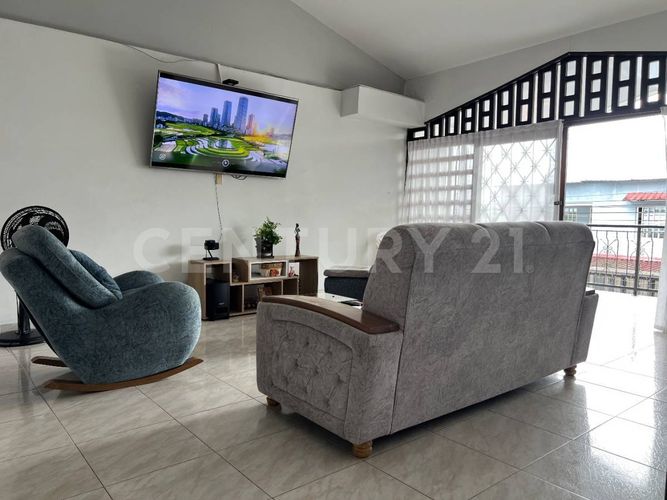 Casa de 4 alcobas en venta en Cn Tejares Del Norte, Villavicencio, 269 m² · foto 2 de 22