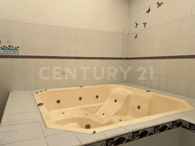 Casa de 4 alcobas en venta en Cn Tejares Del Norte, Villavicencio, 269 m² · foto 11 de 22