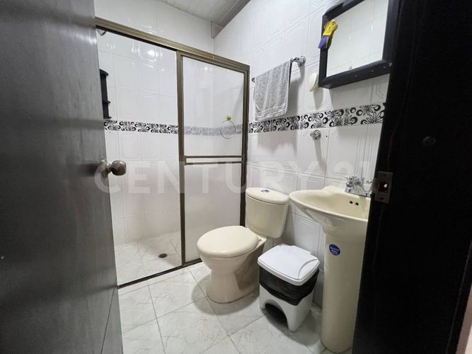 Casa de 4 alcobas en venta en Cn Tejares Del Norte, Villavicencio, 269 m² · foto 17 de 22