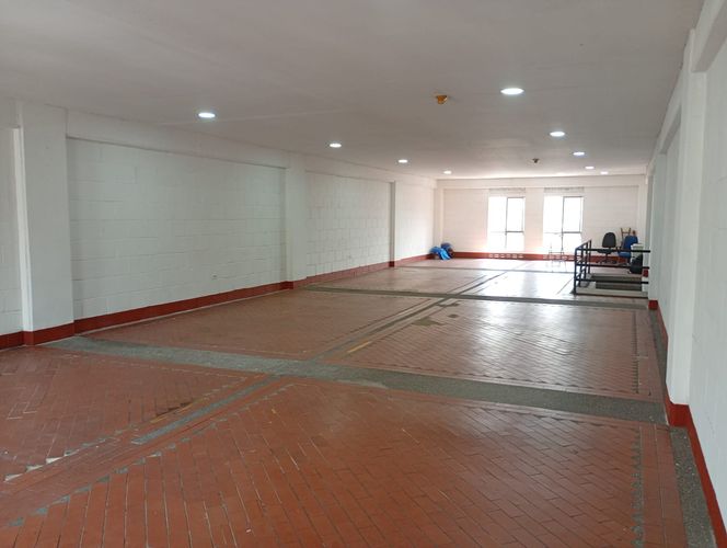 Bodega en arriendo en Cristo Rey, Medellín, 160 m² · foto 6 de 11