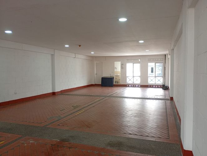 Bodega en arriendo en Cristo Rey, Medellín, 160 m² · foto 5 de 11