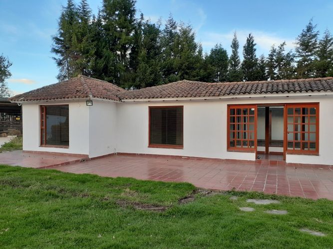 Finca en arriendo en Fonquetá, Chía, 283 m² · foto 2 de 24