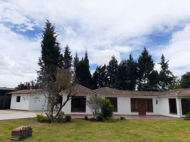 Finca en arriendo en Fonquetá, Chía, 283 m² · foto 3 de 24