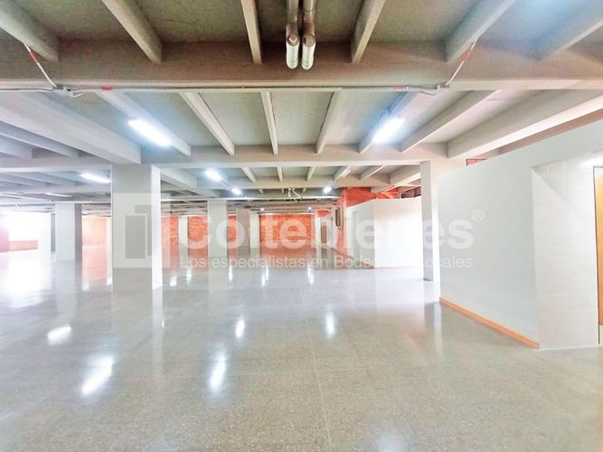 Local en arriendo en El Poblado, Medellín, 924 m² · foto 3 de 20