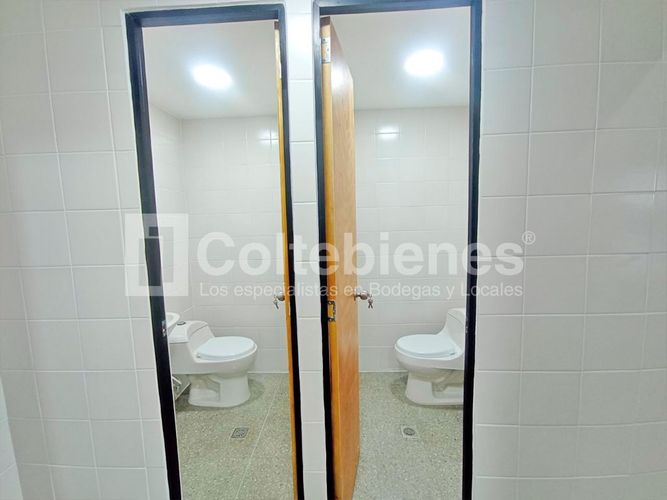 Local en arriendo en El Poblado, Medellín, 924 m² · foto 11 de 20