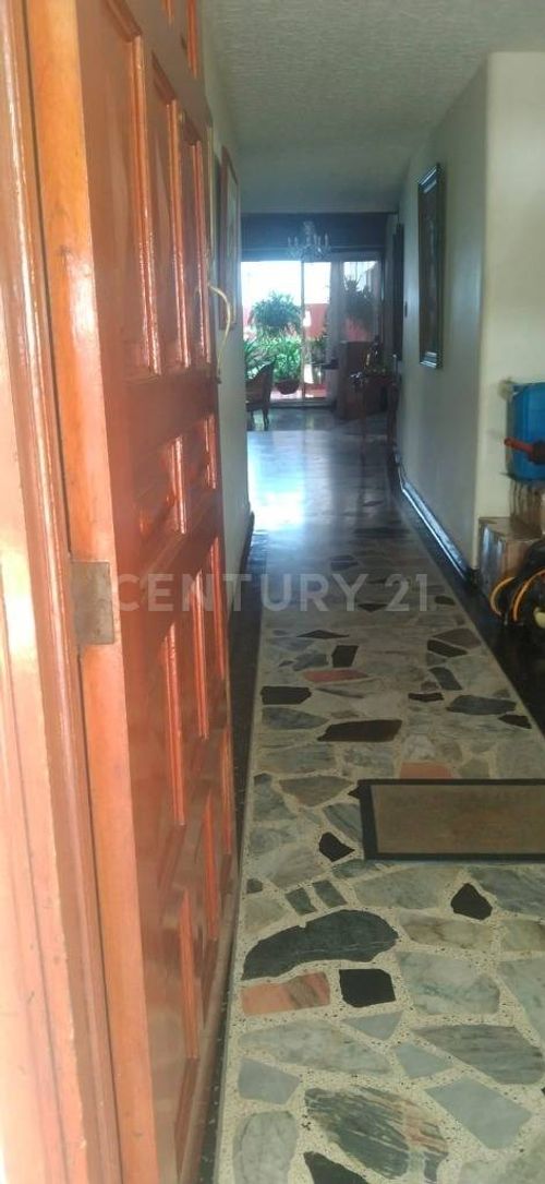 Casa de 5 alcobas en venta en Caudal Norte Oriental, Villavicencio, 363 m² · foto 4 de 20