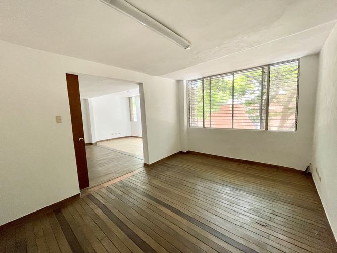 Casa de 6 alcobas en venta en San Vicente, Cali, 274 m² · foto 14 de 15