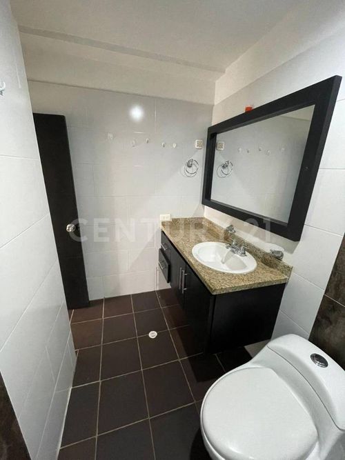Local en venta en Barzal Bajo Sur, Villavicencio, 170 m² · foto 13 de 14