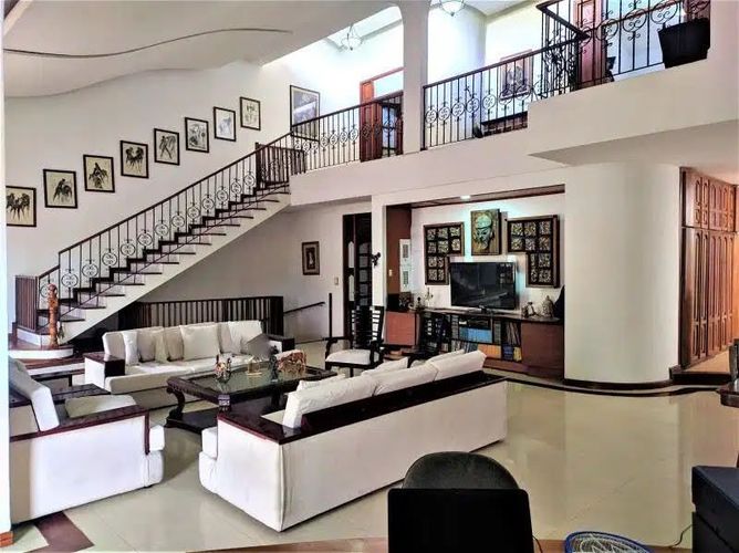 Casa de 5 alcobas en venta en San Fernando Viejo, Cali, 400 m² · foto 3 de 16