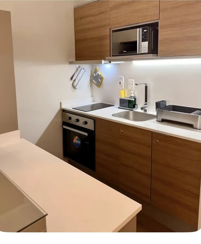 ALQUILER AMUEBLAD EN POCITOS, MONO AMBIENTE EN PISO 1, MODERNO, SEGURIDAD 24HS SUM, LAVADERO, GYM · Foto 3