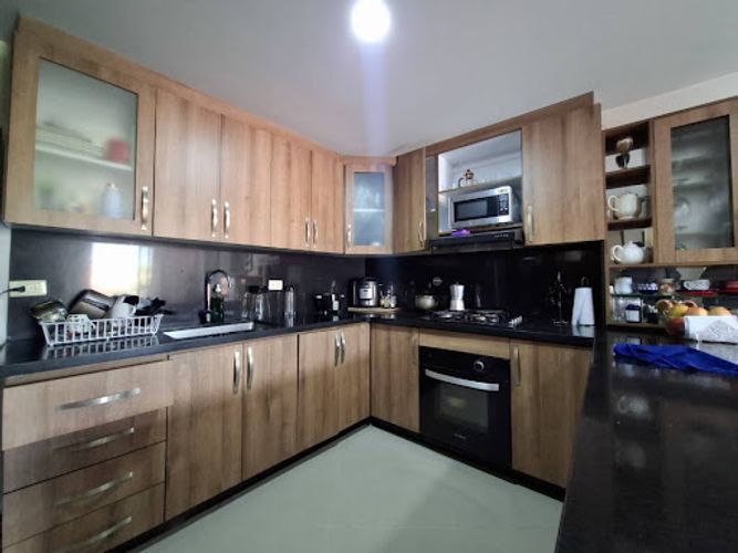 Apartamento en venta en Asturias, Itagüí · foto 2 de 13