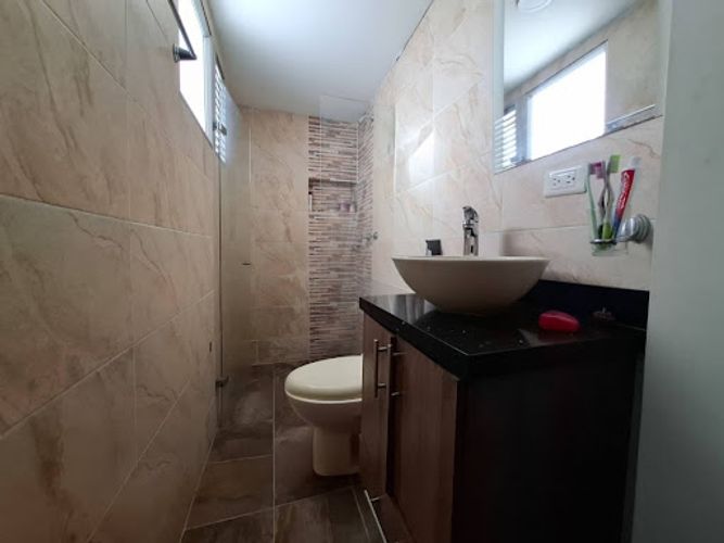 Apartamento en venta en Asturias, Itagüí · foto 8 de 13