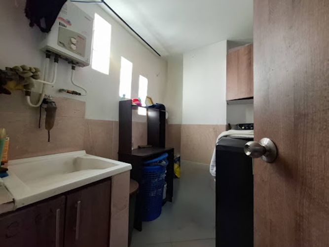 Apartamento en venta en Asturias, Itagüí · foto 9 de 13