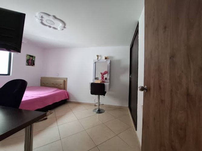 Apartamento en venta en Asturias, Itagüí · foto 4 de 11