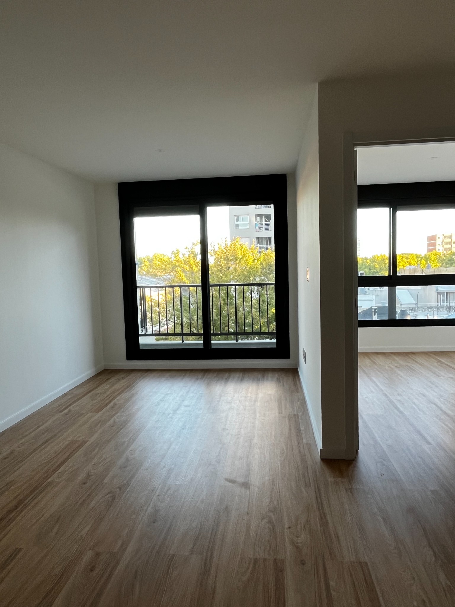 ALQUILO APARTAMENTO A ESTRENAR 1 DORMITORIO CON GARAGE, CORDON SUR