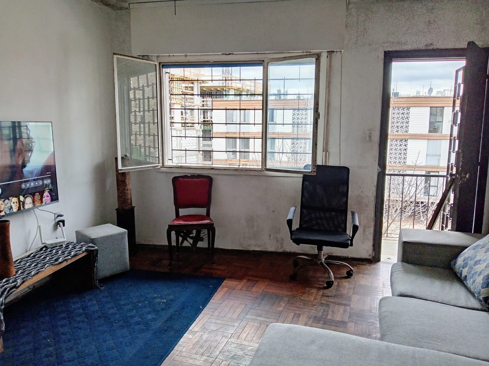 ALQUILER EN PARQUE BATLLE, 2 DORMITORIOS, PISO 2 POR ESCALERA, FRENTE, BALCON Y TERRAZA LAVADERO · Foto 6