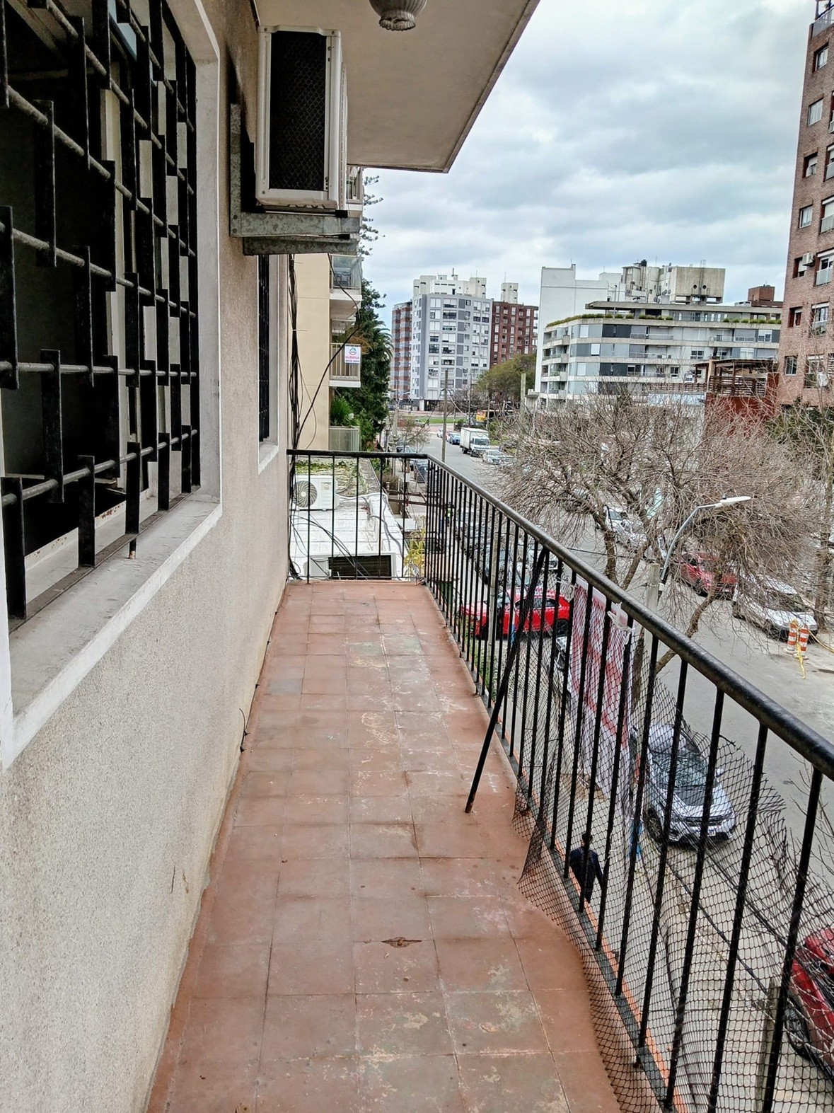 ALQUILER EN PARQUE BATLLE, 2 DORMITORIOS, PISO 2 POR ESCALERA, FRENTE, BALCON Y TERRAZA LAVADERO · Foto 7