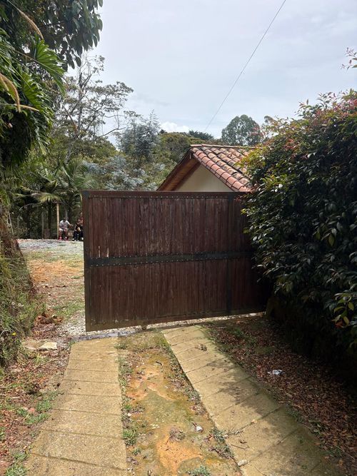 Casa de 4 alcobas en venta en Cascajo Abajo, Marinilla, 700 m² · foto 2 de 24