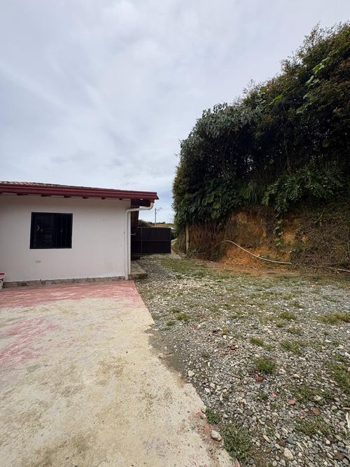 Casa de 4 alcobas en venta en Cascajo Abajo, Marinilla, 700 m² · foto 3 de 24
