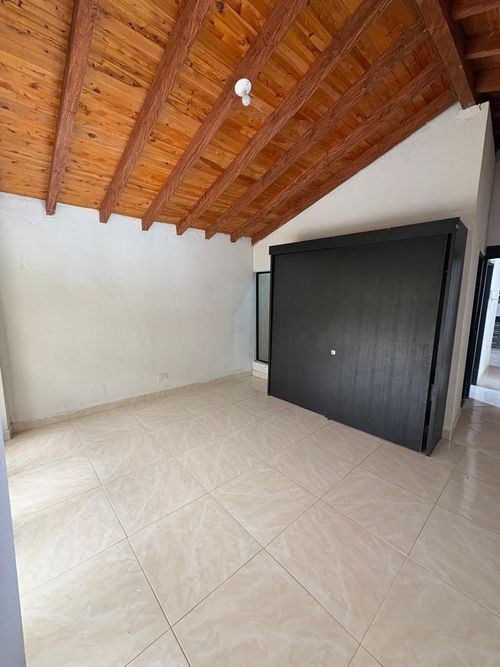 Casa de 4 alcobas en venta en Cascajo Abajo, Marinilla, 700 m² · foto 18 de 24