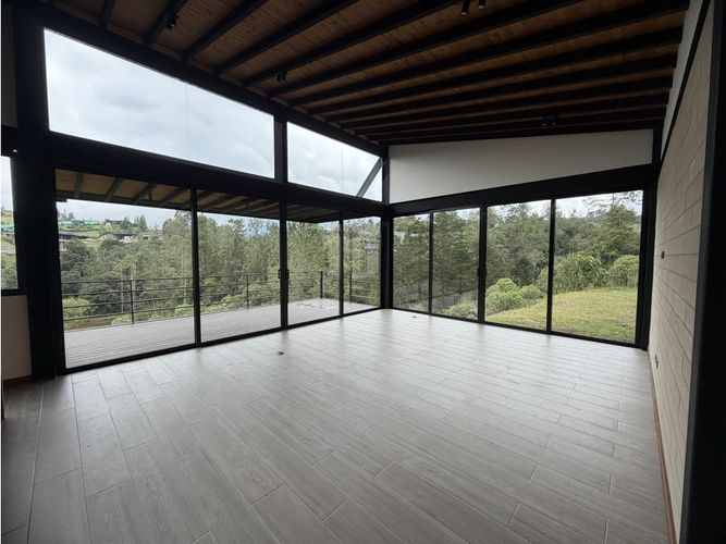 Casa de 3 alcobas en venta en Pantanillo, El Retiro, 279 m² · foto 3 de 24