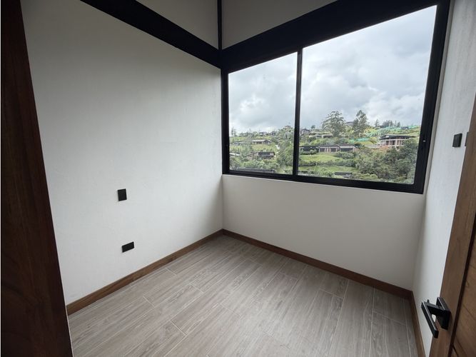 Casa de 3 alcobas en venta en Pantanillo, El Retiro, 279 m² · foto 16 de 24