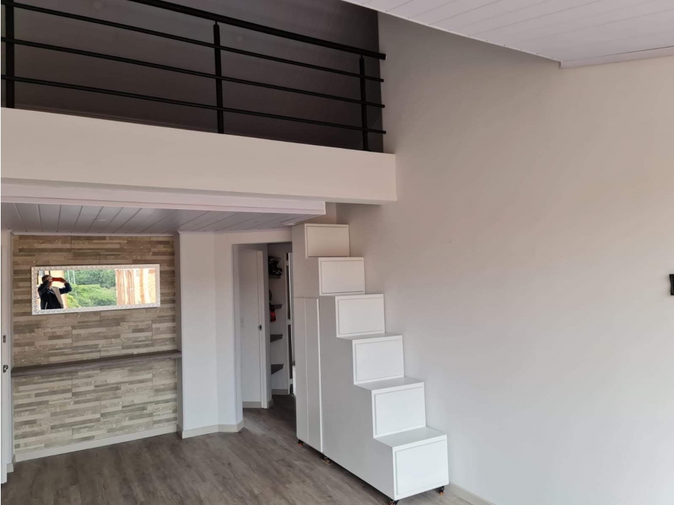 Apartamento en venta en Mirandela, Bogotá · foto 3 de 9
