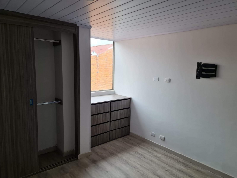 Apartamento en venta en Mirandela, Bogotá · foto 4 de 9