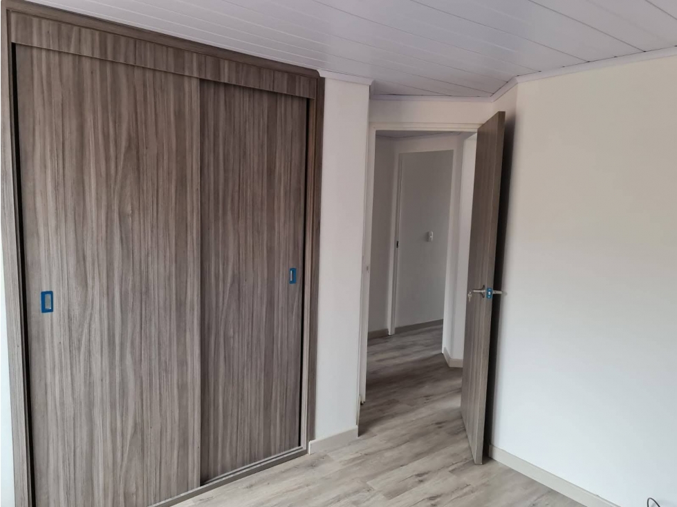 Apartamento en venta en Mirandela, Bogotá · foto 6 de 9