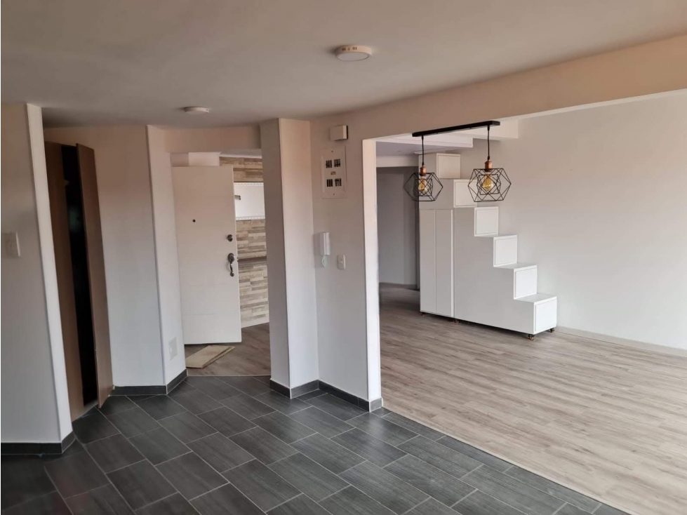 Apartamento en venta en Mirandela, Bogotá · foto 7 de 9