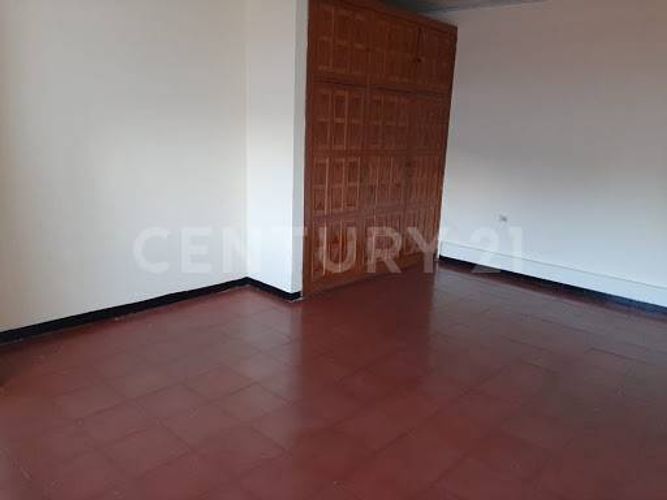Casa de 6 alcobas en venta en Barzal Alto, Villavicencio, 550 m² · foto 13 de 17