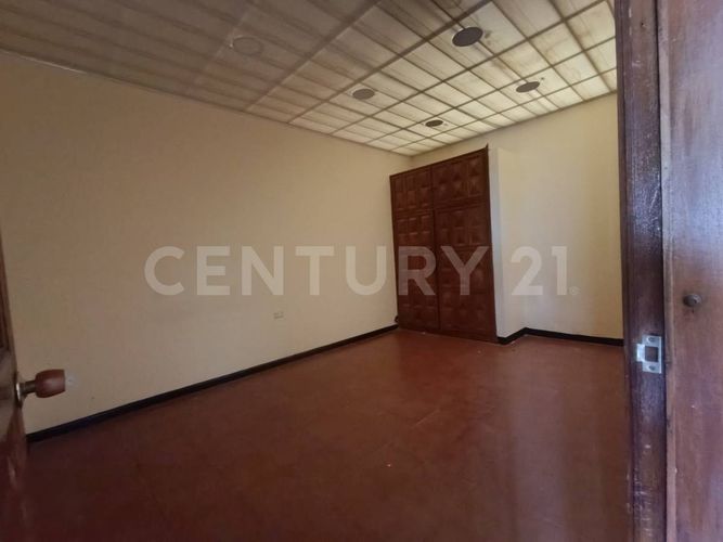 Casa de 6 alcobas en venta en Barzal Alto, Villavicencio, 550 m² · foto 16 de 17