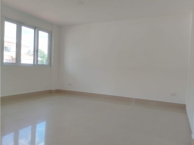 Casa de 6 alcobas en venta en Berlin, Armenia, 597 m² · foto 6 de 24